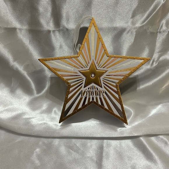 Dior Other - Dior Radiant Gold and White Star Decor